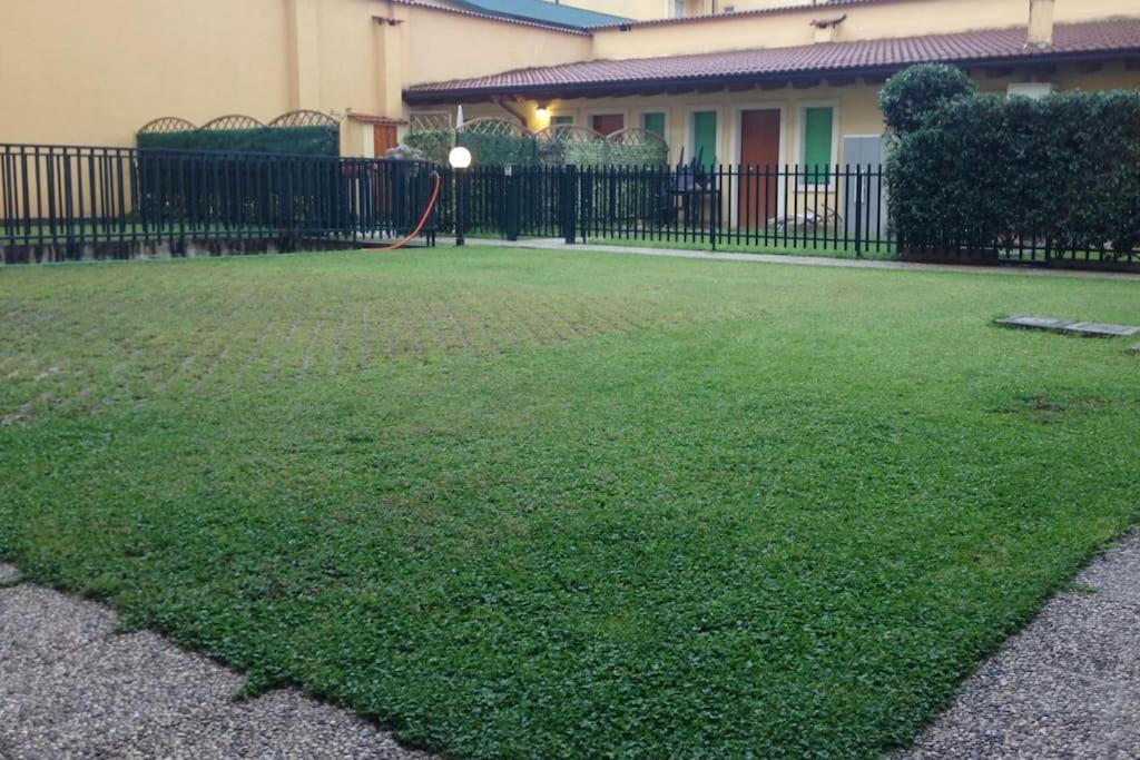 La Casa Di Davide Con Giardino E Garage Apartment Verona Exterior photo
