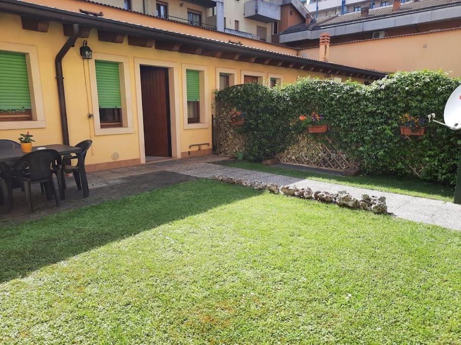 La Casa Di Davide Con Giardino E Garage Apartment Verona Exterior photo